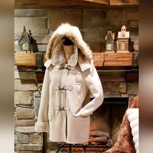 RARE COACH Genuine Lamb Shearling and Coyote Fur Women's Coat, Size 10